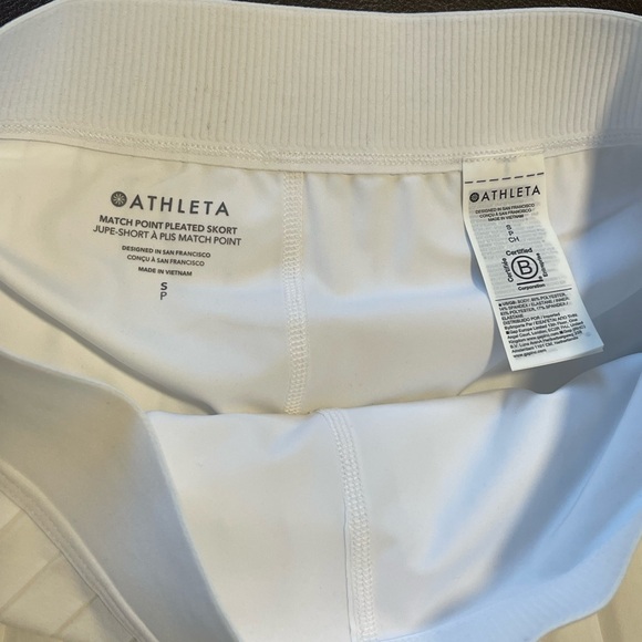 Athleta White Pleated Skirt (Skort) - Picture 2 of 3